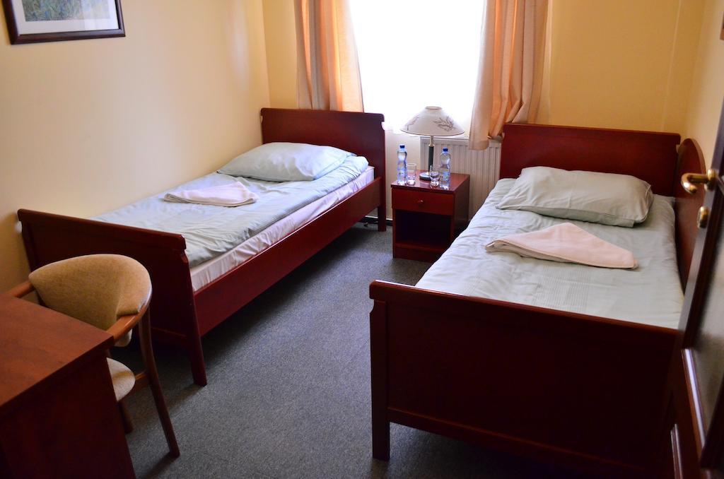 Hotel Mikorzyn Слесин Номер фото